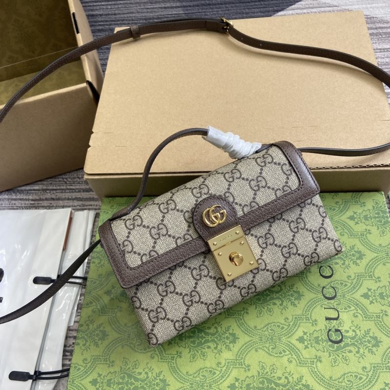 Gvc*1 padlock shoulder bags